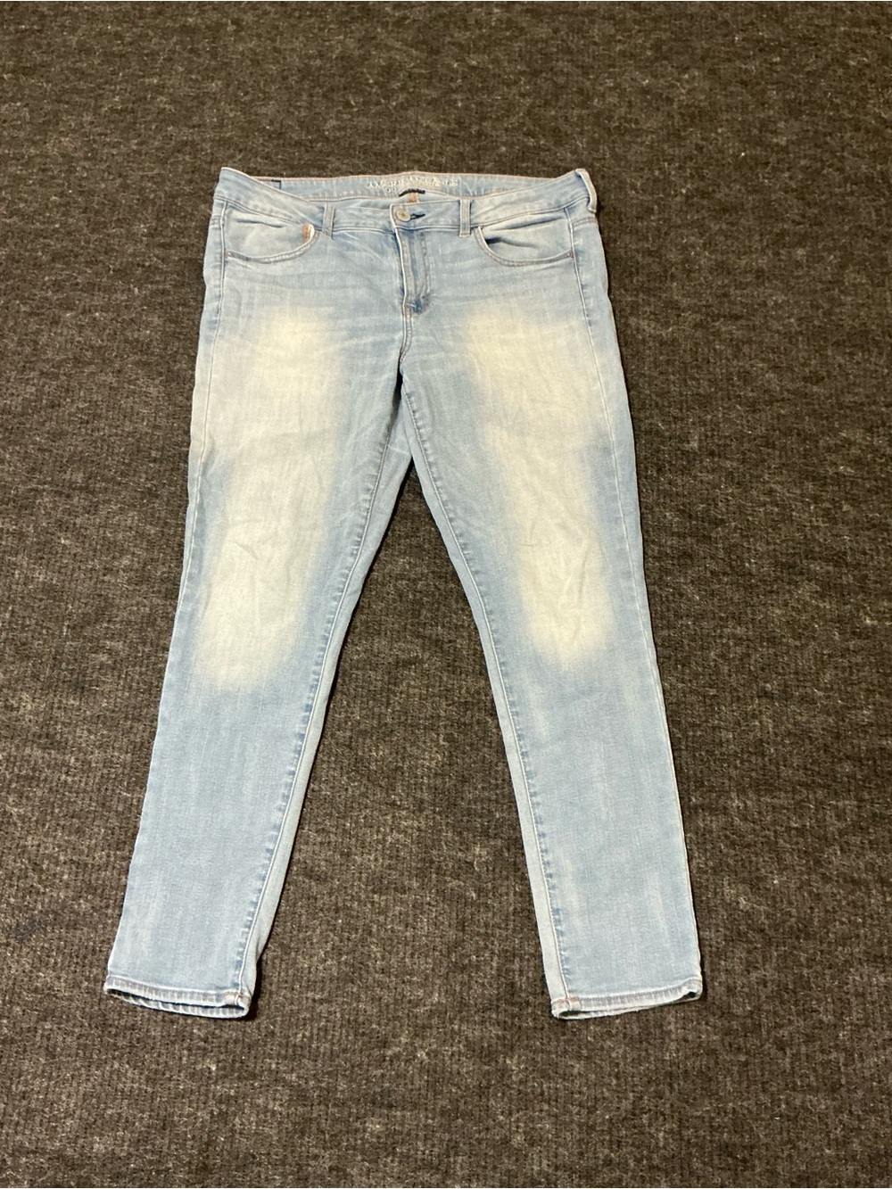 American Eagle Outfitters Light Wash High-Rise Skinny Jeans
